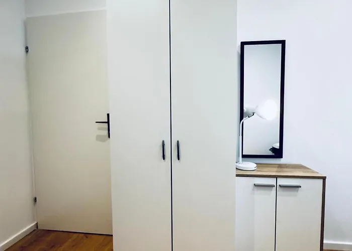 Bright & Spacious 4br Near Kaufpark Alterlaa * Vienna