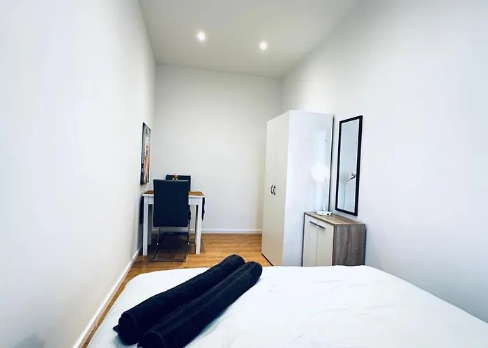 Bright & Spacious 4br Near Kaufpark Alterlaa * Vienna