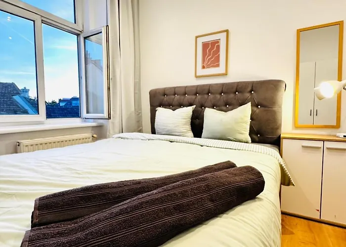 Apartment Bright & Spacious 4br Near Kaufpark Alterlaa