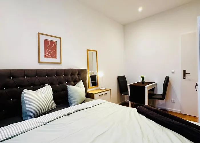 Bright & Spacious 4br Near Kaufpark Alterlaa