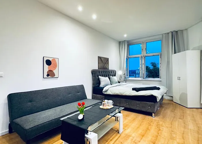 Apartment Bright & Spacious 4br Near Kaufpark Alterlaa *
