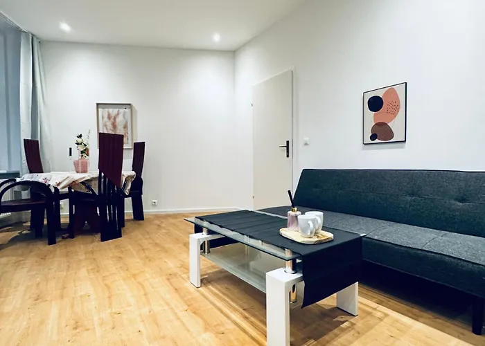 Bright & Spacious 4br Near Kaufpark Alterlaa *