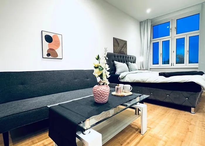 Bright & Spacious 4br Near Kaufpark Alterlaa * Vienna