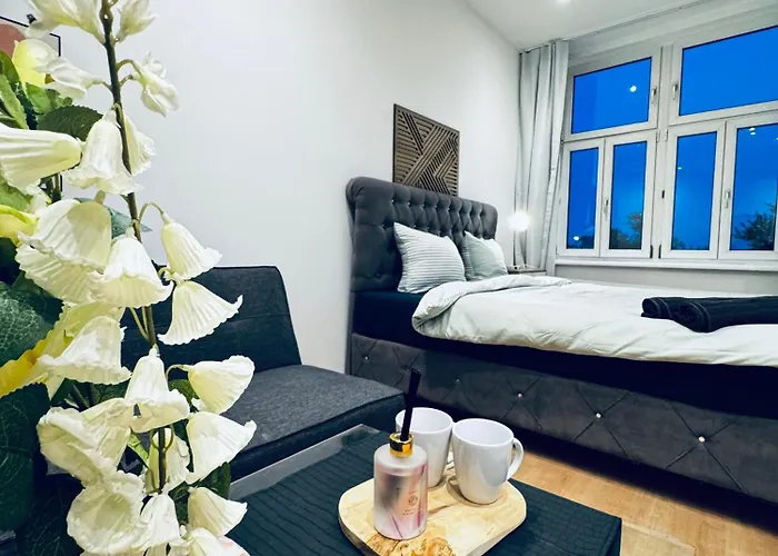 Bright & Spacious 4br Near Kaufpark Alterlaa Apartment