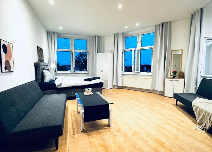 Apartment Bright & Spacious 4br Near Kaufpark Alterlaa *