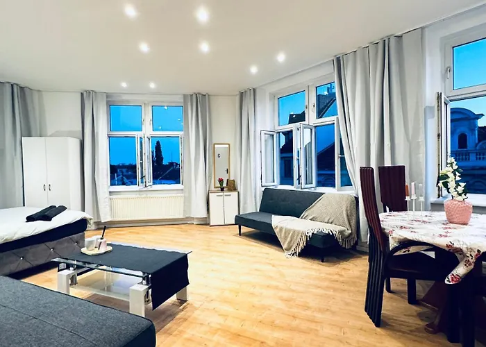 Bright & Spacious 4br Near Kaufpark Alterlaa Vienna