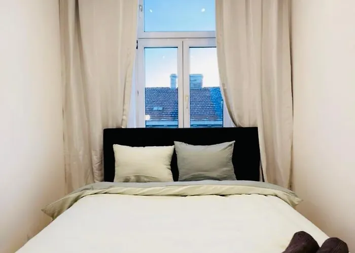 Bright & Spacious 4br Near Kaufpark Alterlaa