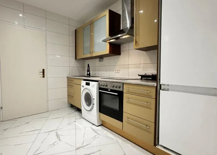Bright & Spacious 4br Near Kaufpark Alterlaa * Vienna