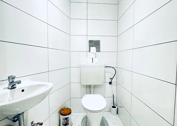 Bright & Spacious 4br Near Kaufpark Alterlaa *